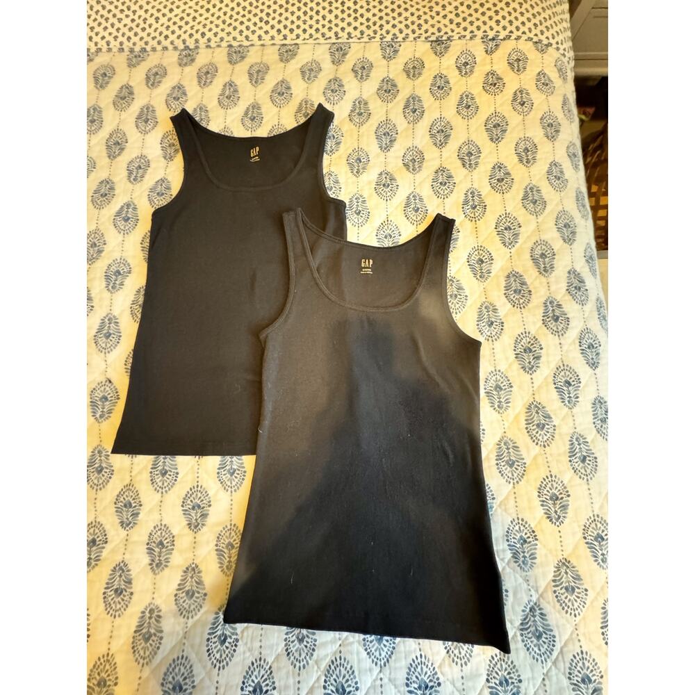Women's Gap Tank tops-Set of 2 Size MP